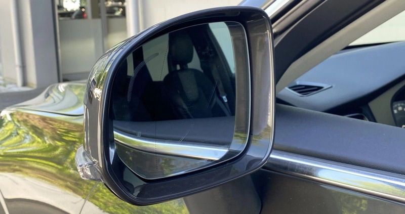 Volvo XC 60 cena 119900 przebieg: 157000, rok produkcji 2017 z Przysucha małe 232